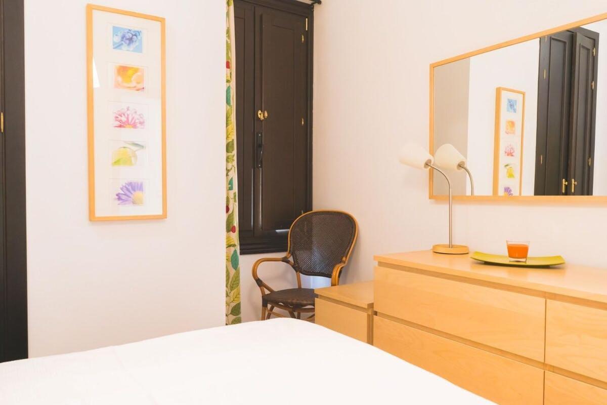 Céntrico En Calle Carreteria - Appartement Málaga
